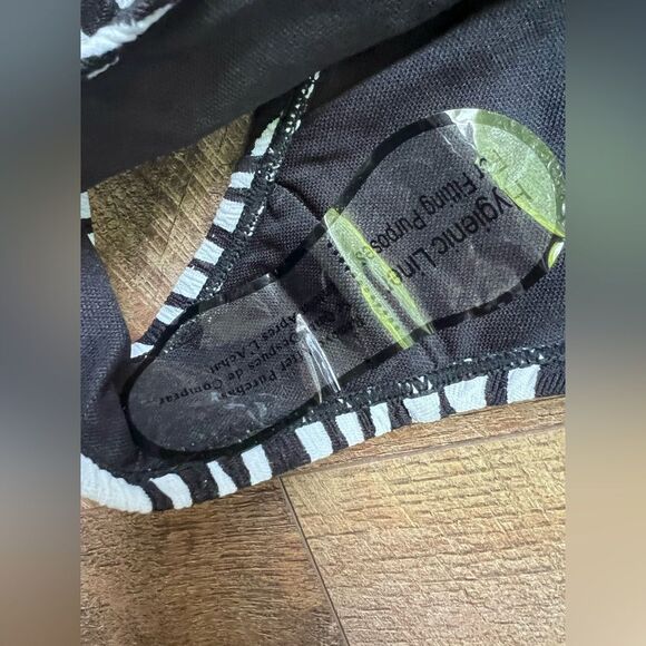 Time and Tru Women's Zebra Triangle Swimsuit Top (Sz L) & bottom (Sz M) NWT - Picture 16 of 16